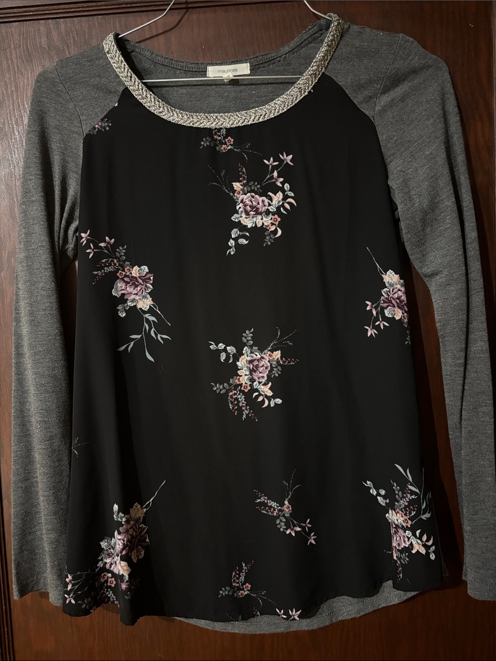 Maurices Black Floral Raglan Long Sleeve Top with Gray Sleeves